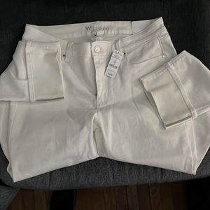 Slim emblsh Cuff Crop white capri jeans